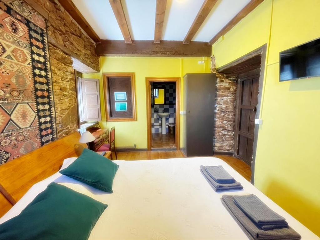 Malleza La Asturxanaゲストハウス エクステリア 写真
